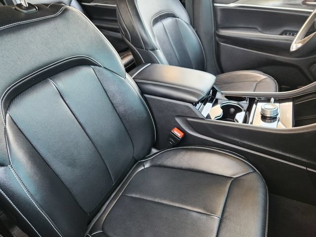 Certified 2023 Jeep Grand Cherokee L Limited w/ Luxury Tech Group II AWD/4WD image 15