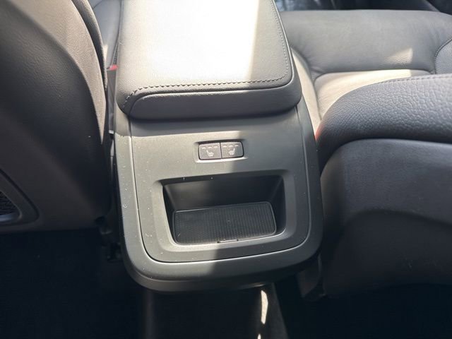 Certified 2025 Volvo XC60 B5 Plus w/ Climate Package image 17