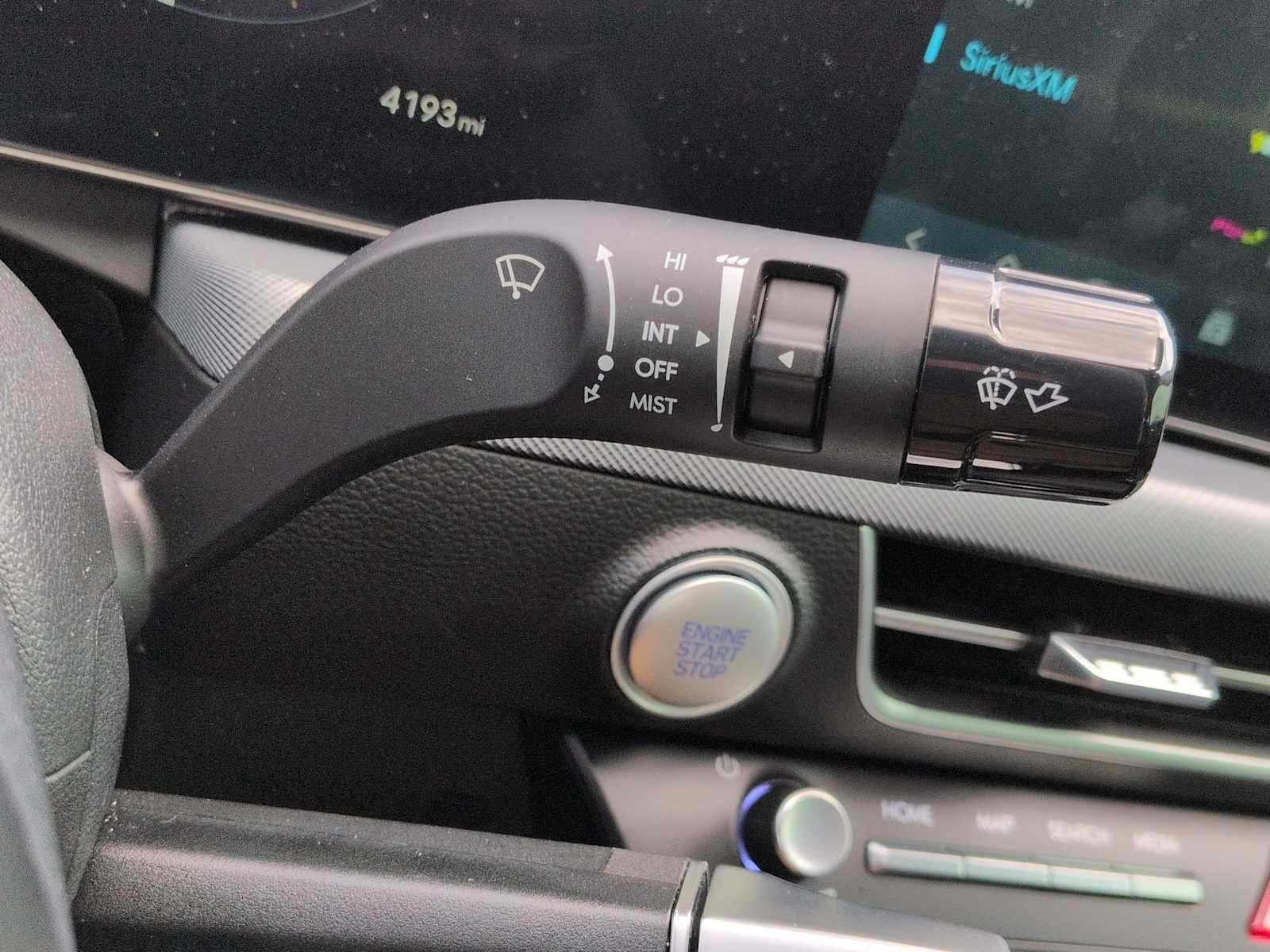 Used 2025 Hyundai Sonata SEL FWD image 28
