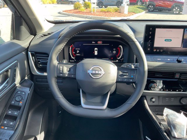 New 2026 Nissan Rogue Platinum AWD/4WD image 17