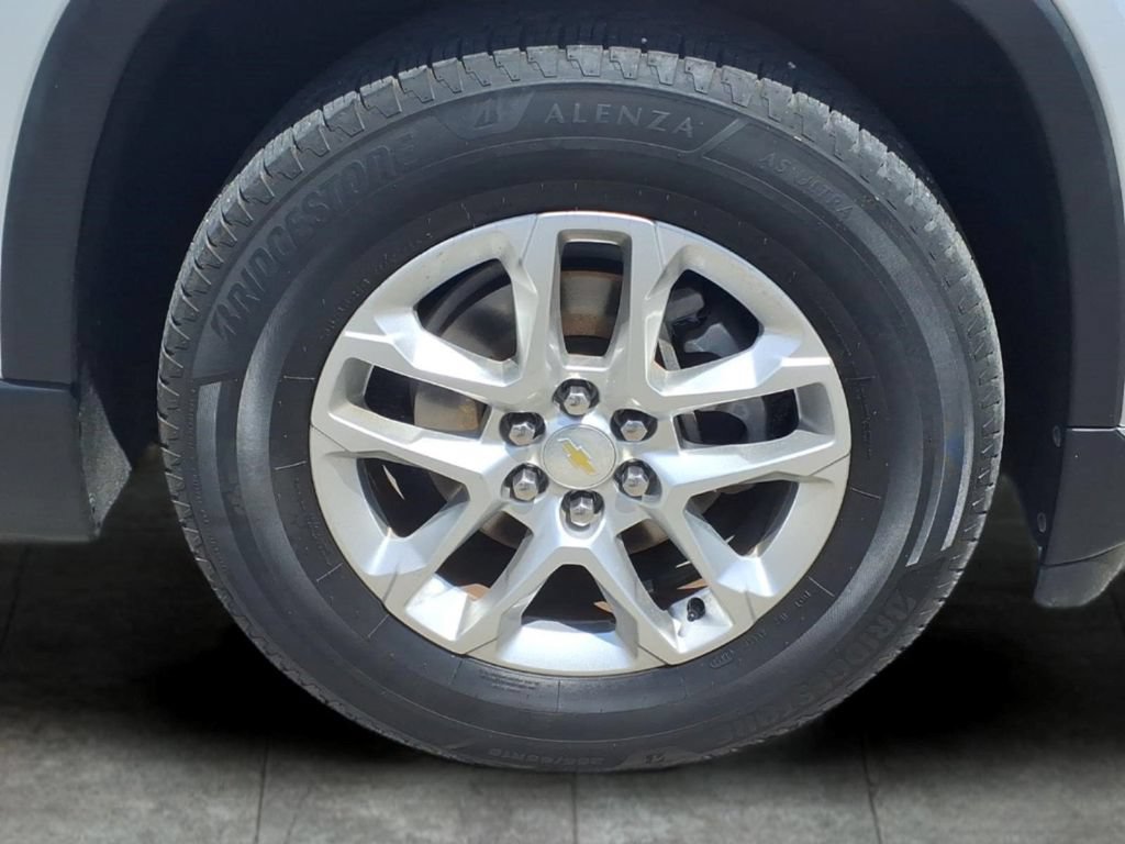 Used 2019 Chevrolet Traverse LT FWD image 9