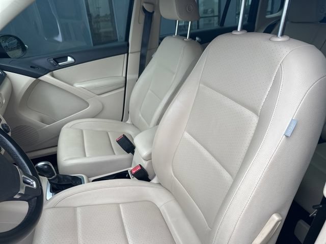 Used 2016 Volkswagen Tiguan S AWD/4WD image 7