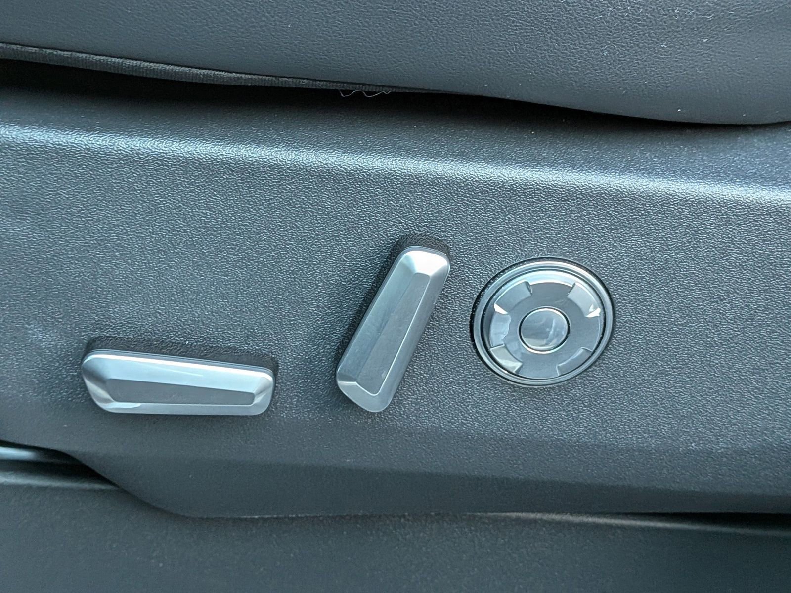 Certified 2025 Lincoln Navigator L Black Label image 24