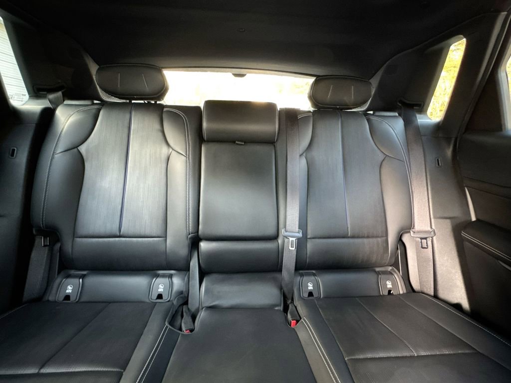 Used 2024 Cadillac Lyriq Sport image 33