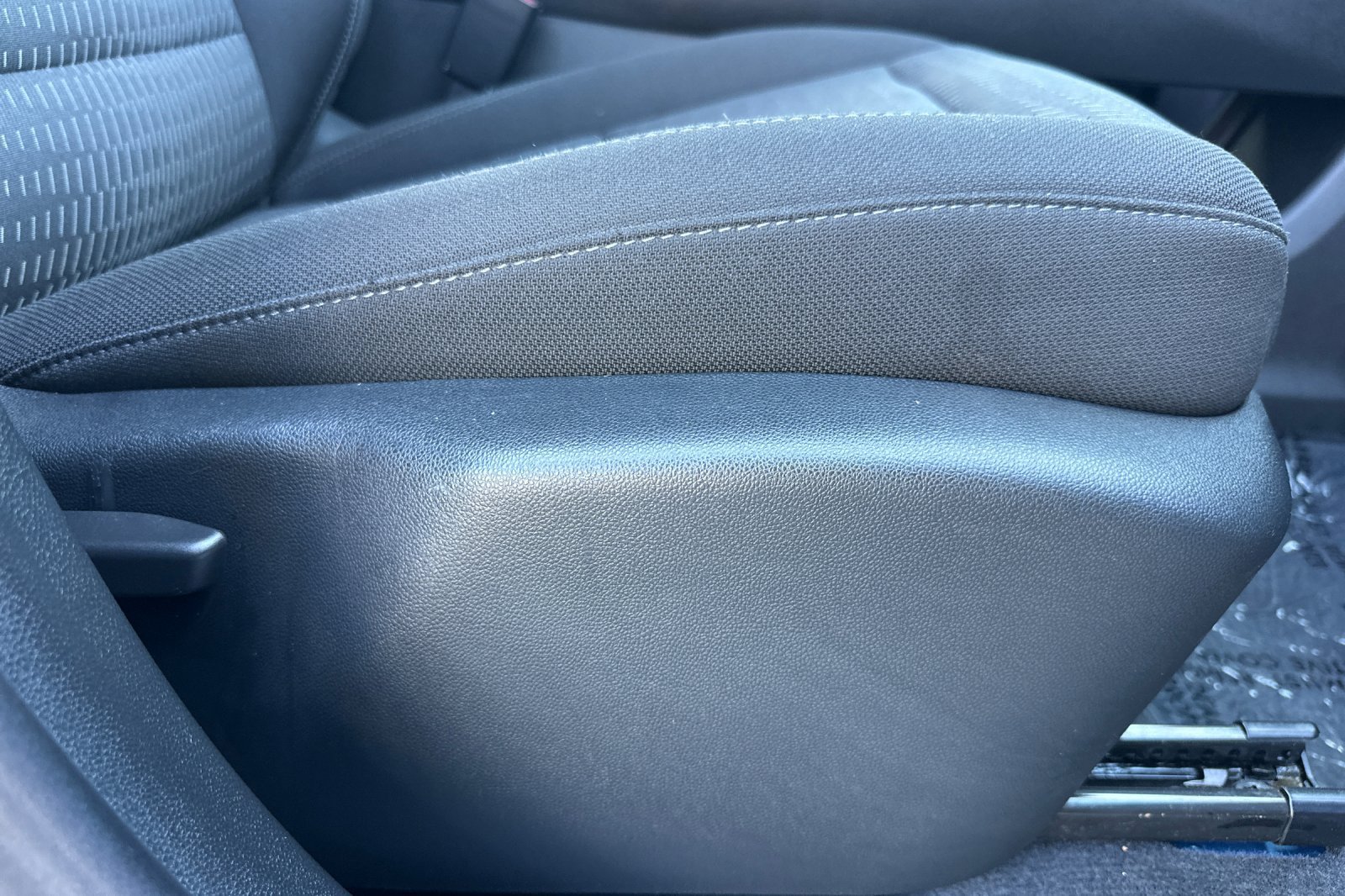 Used 2025 Chevrolet Equinox LT AWD/4WD image 22