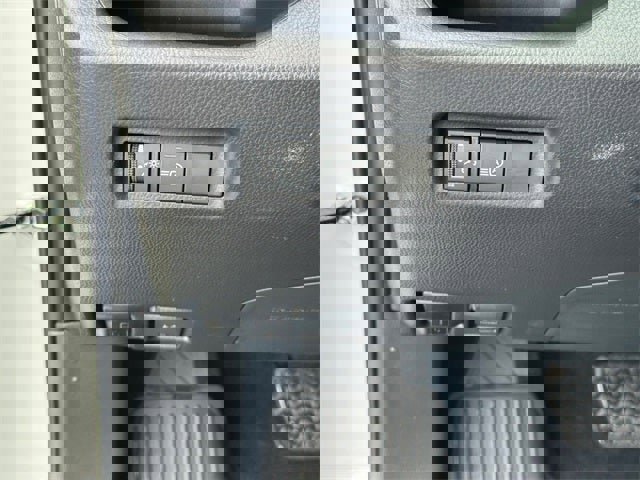 Used 2025 Toyota RAV4 LE image 17