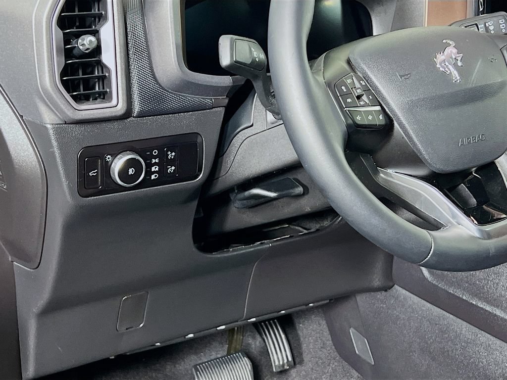 Used 2025 Ford Bronco Sport Outer Banks AWD/4WD image 13