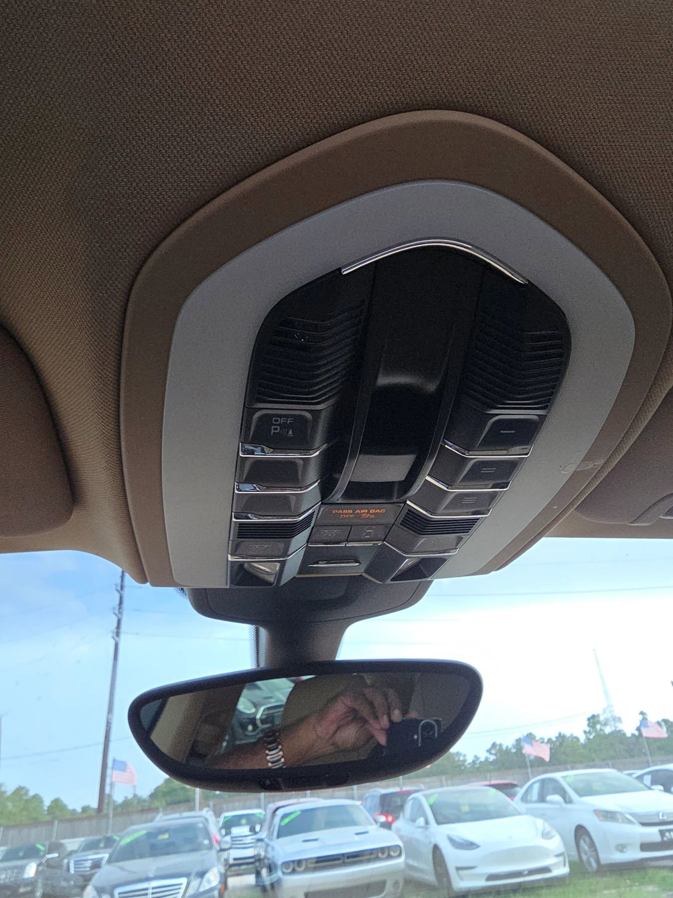 Used 2015 Porsche Panamera 4 image 28