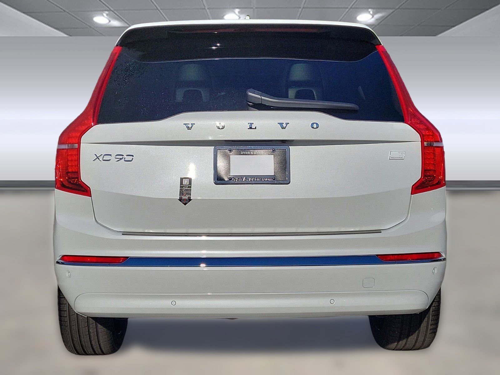 New 2024 Volvo XC90 T8 Plus w/ Protection Package Premier image 8