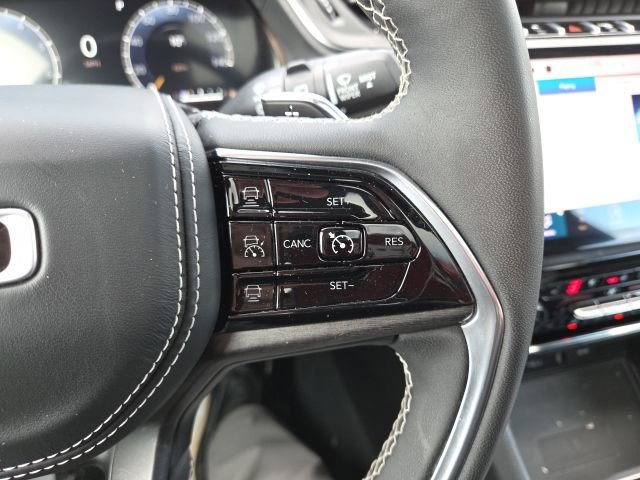 Used 2023 Jeep Grand Cherokee Overland w/ Luxury Tech Group IV image 9