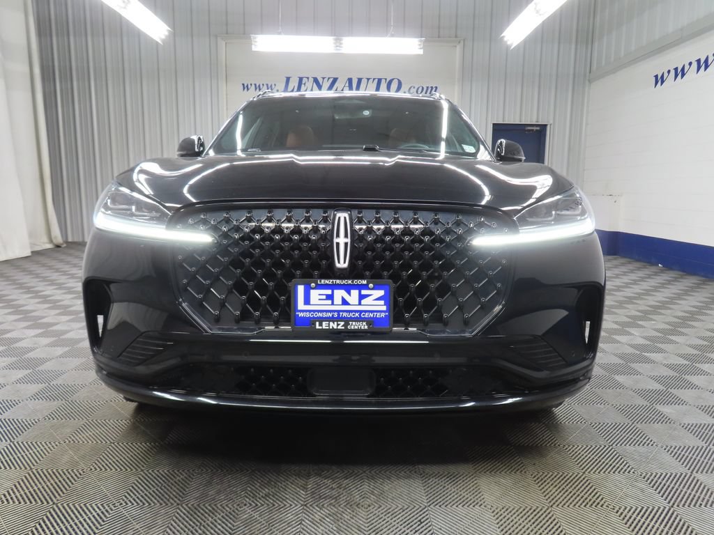 Used 2025 Lincoln Aviator Reserve w/ Equipment Group 201A AWD/4WD image 48