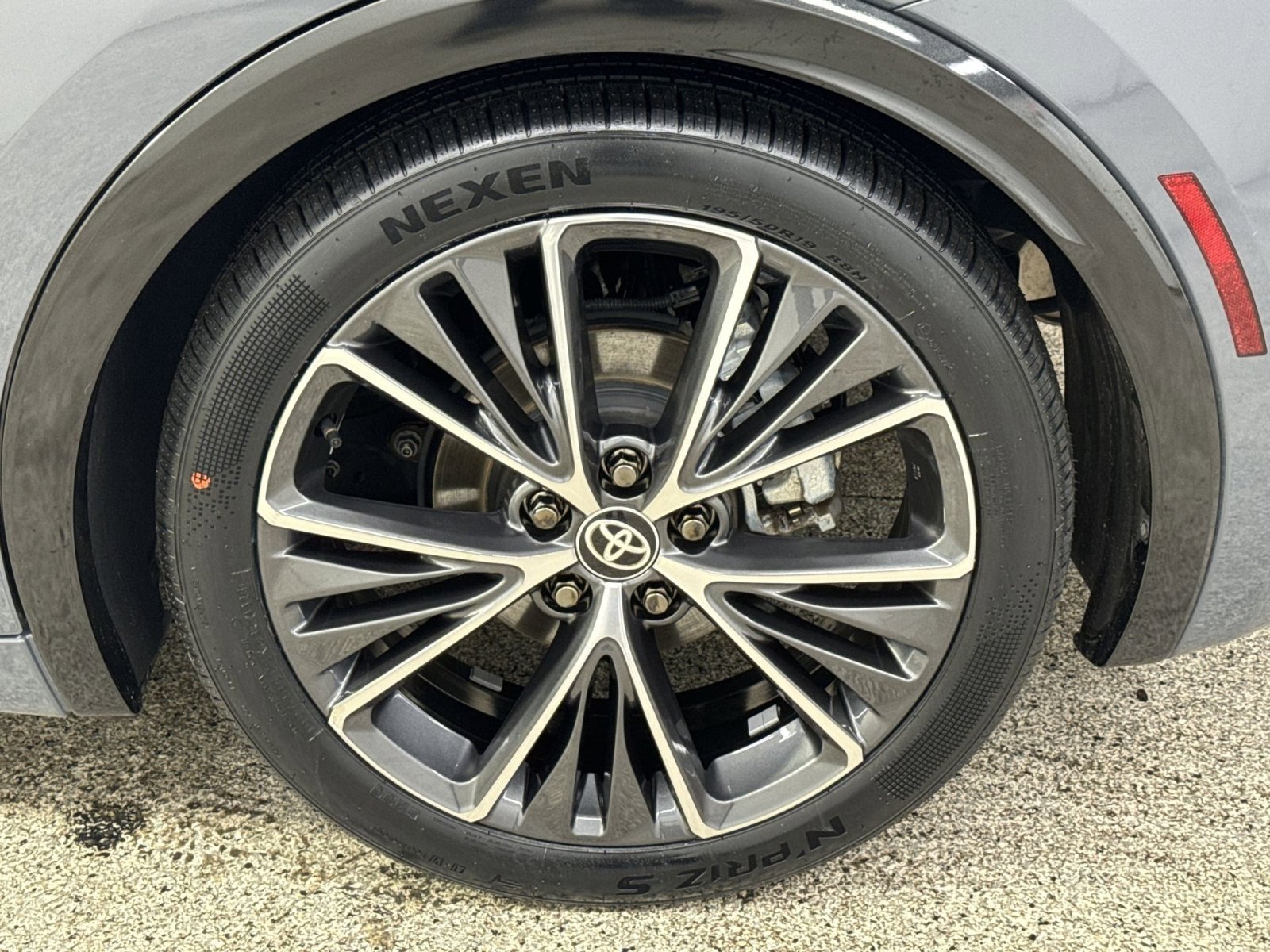 Used 2024 Toyota Prius XLE image 16