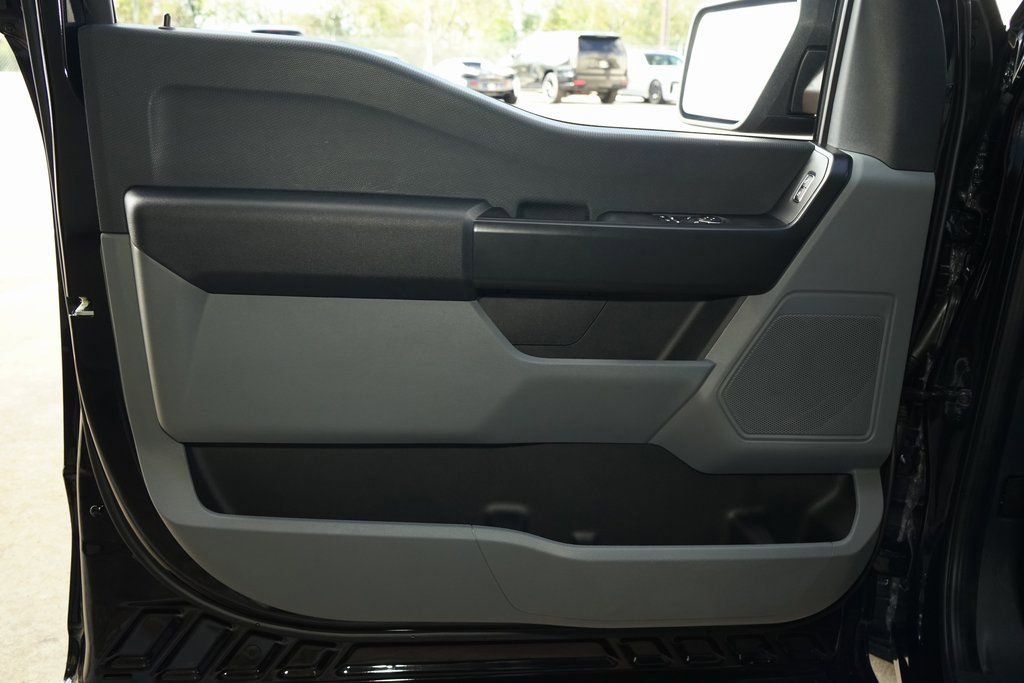 Used 2025 Ford F150 XL w/ Equipment Group 103A High image 17