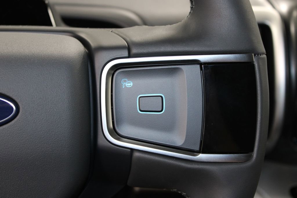 New 2026 Ford Expedition Active image 40