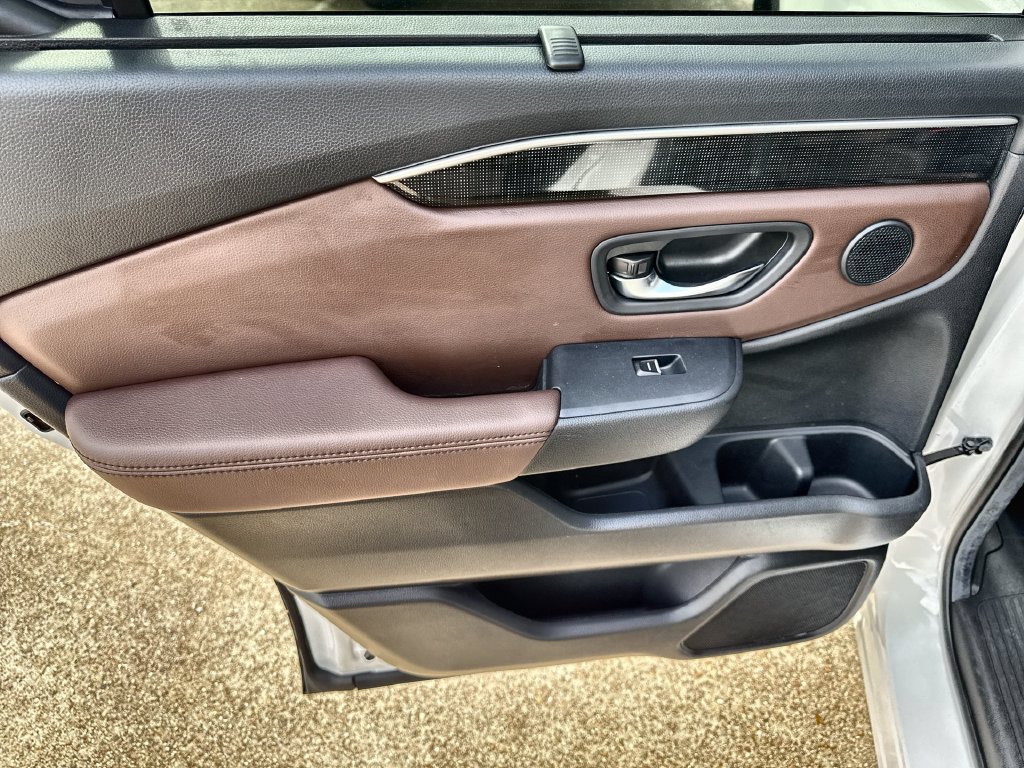 Used 2025 Honda Pilot Elite image 15