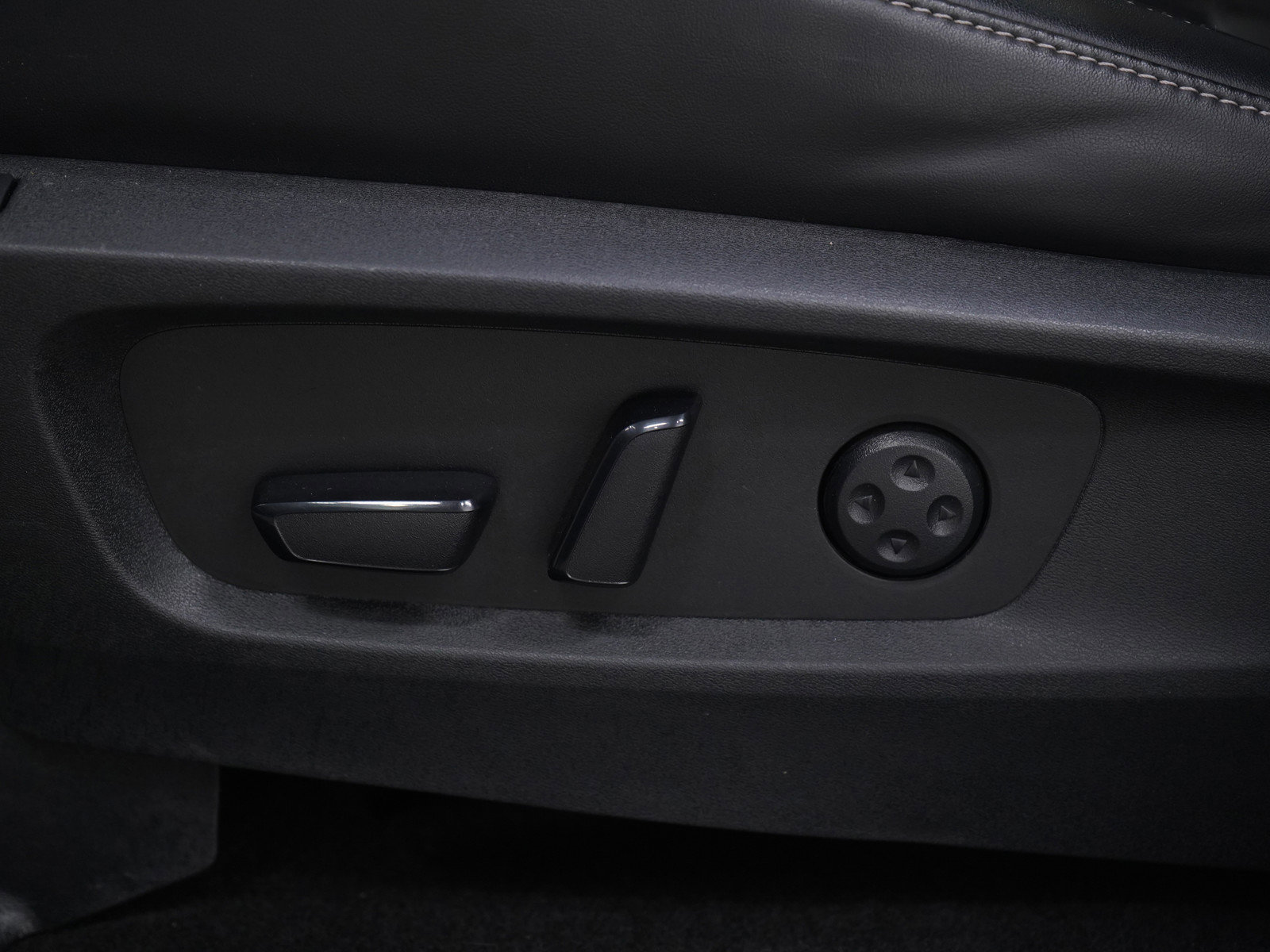 Used 2024 INFINITI QX60 Sensory image 31