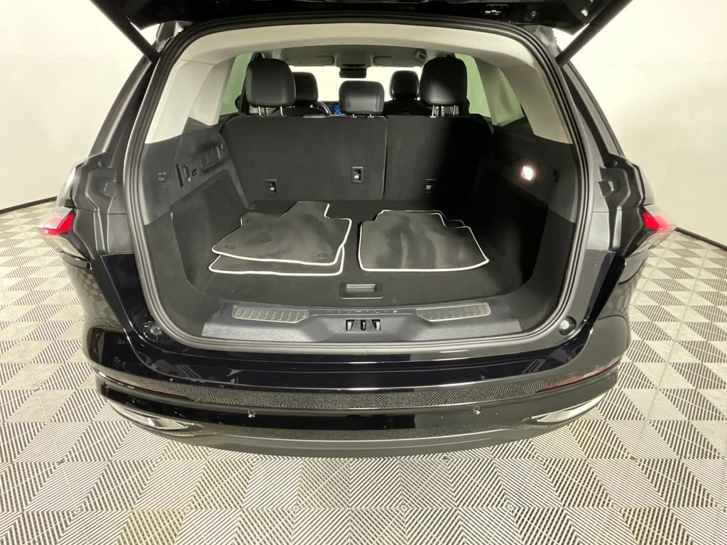 Used 2025 Lincoln Nautilus Premier image 26