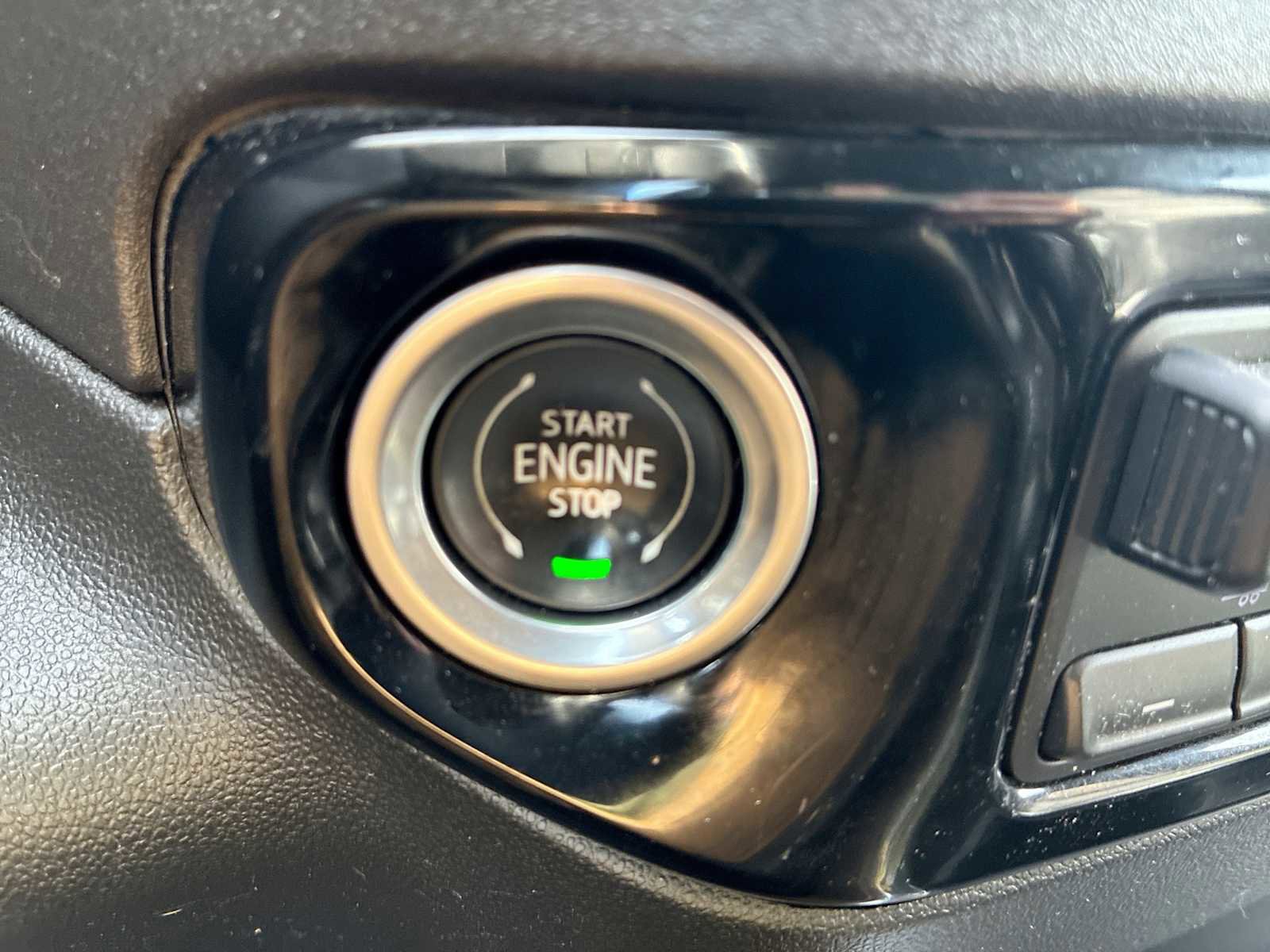 Certified 2022 Chevrolet Silverado 1500 High Country w/ High Country Premium Package image 23