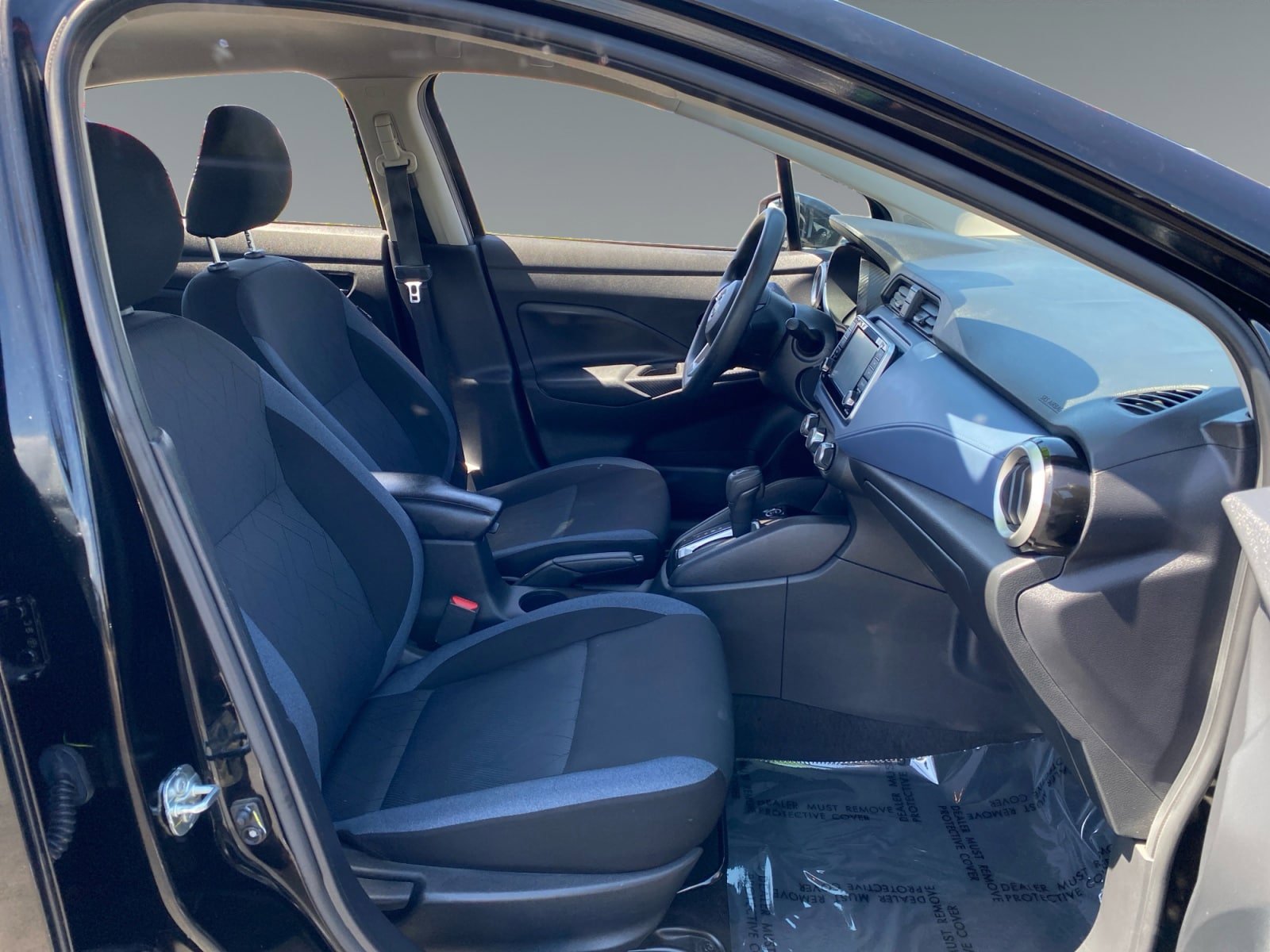 Used 2023 Nissan Versa SV FWD image 15