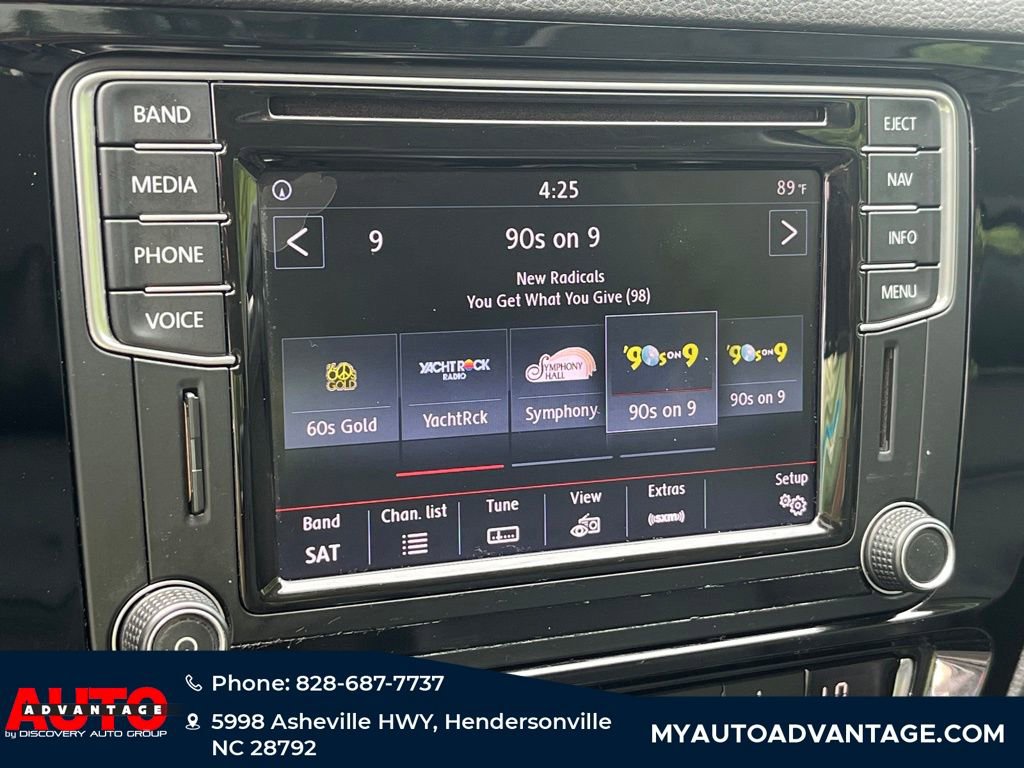 Used 2017 Volkswagen Jetta SEL image 19