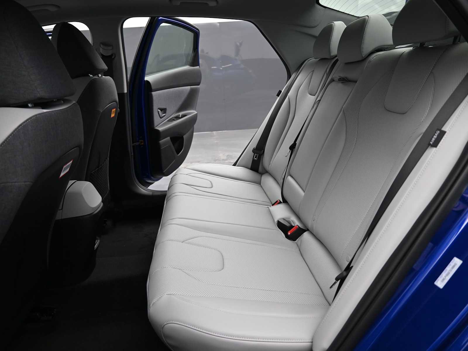 New 2026 Hyundai Elantra Limited image 14