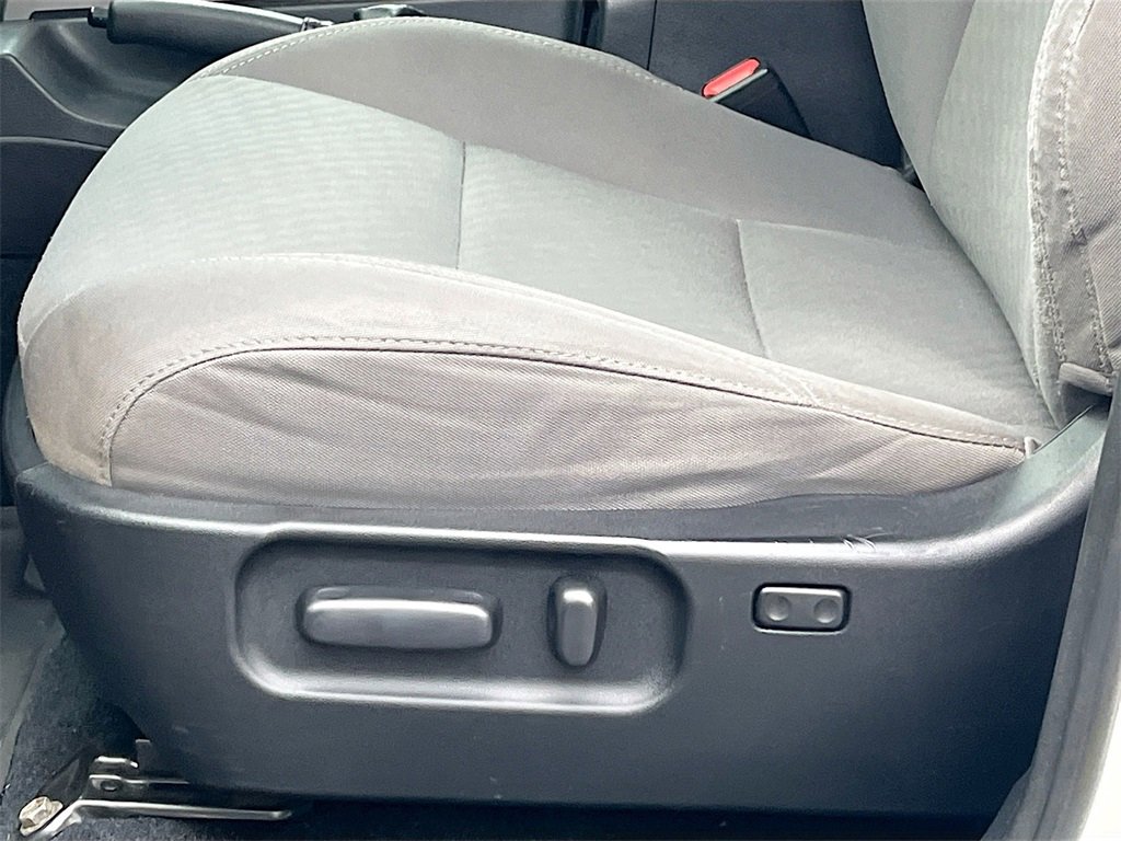 Used 2021 Toyota Tacoma TRD Off-Road image 18