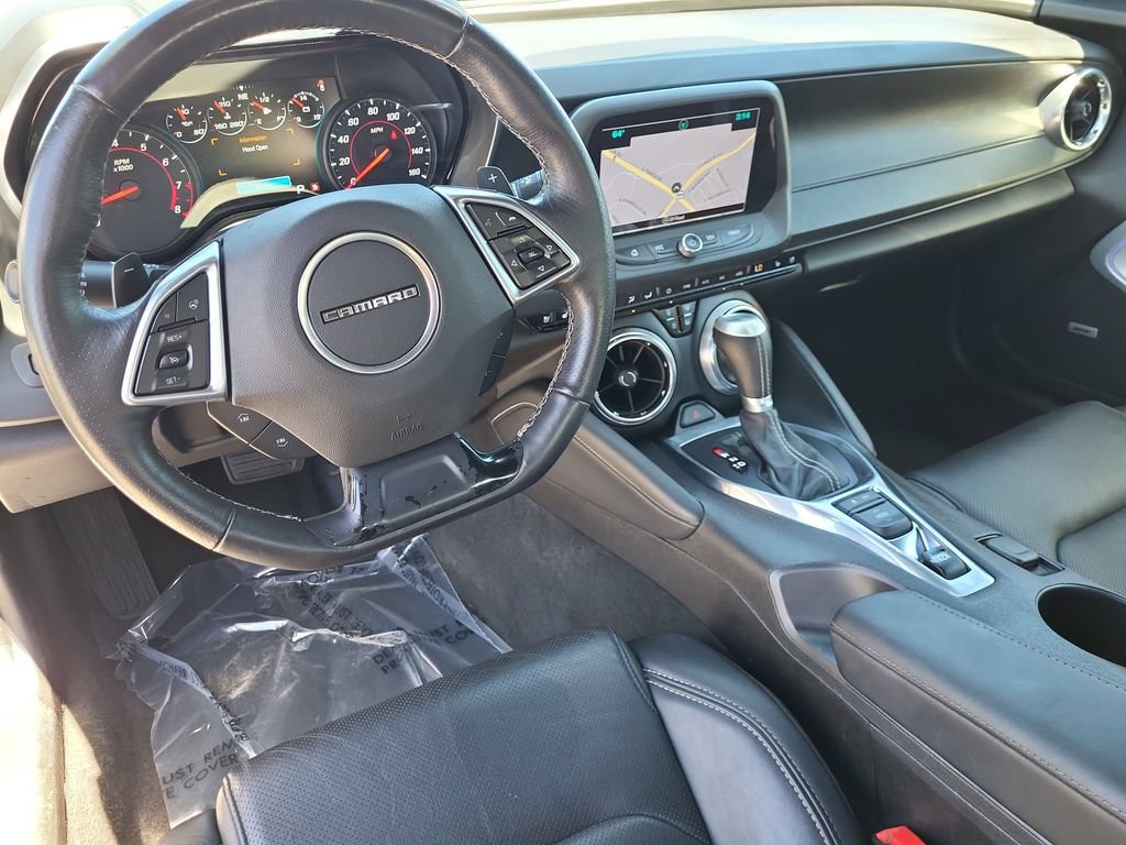 Used 2016 Chevrolet Camaro LT RWD image 17