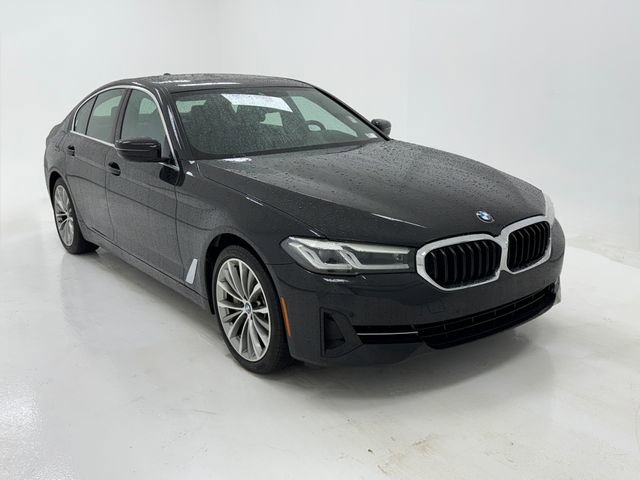 Used 2023 BMW 540i w/ Premium Package RWD image 2