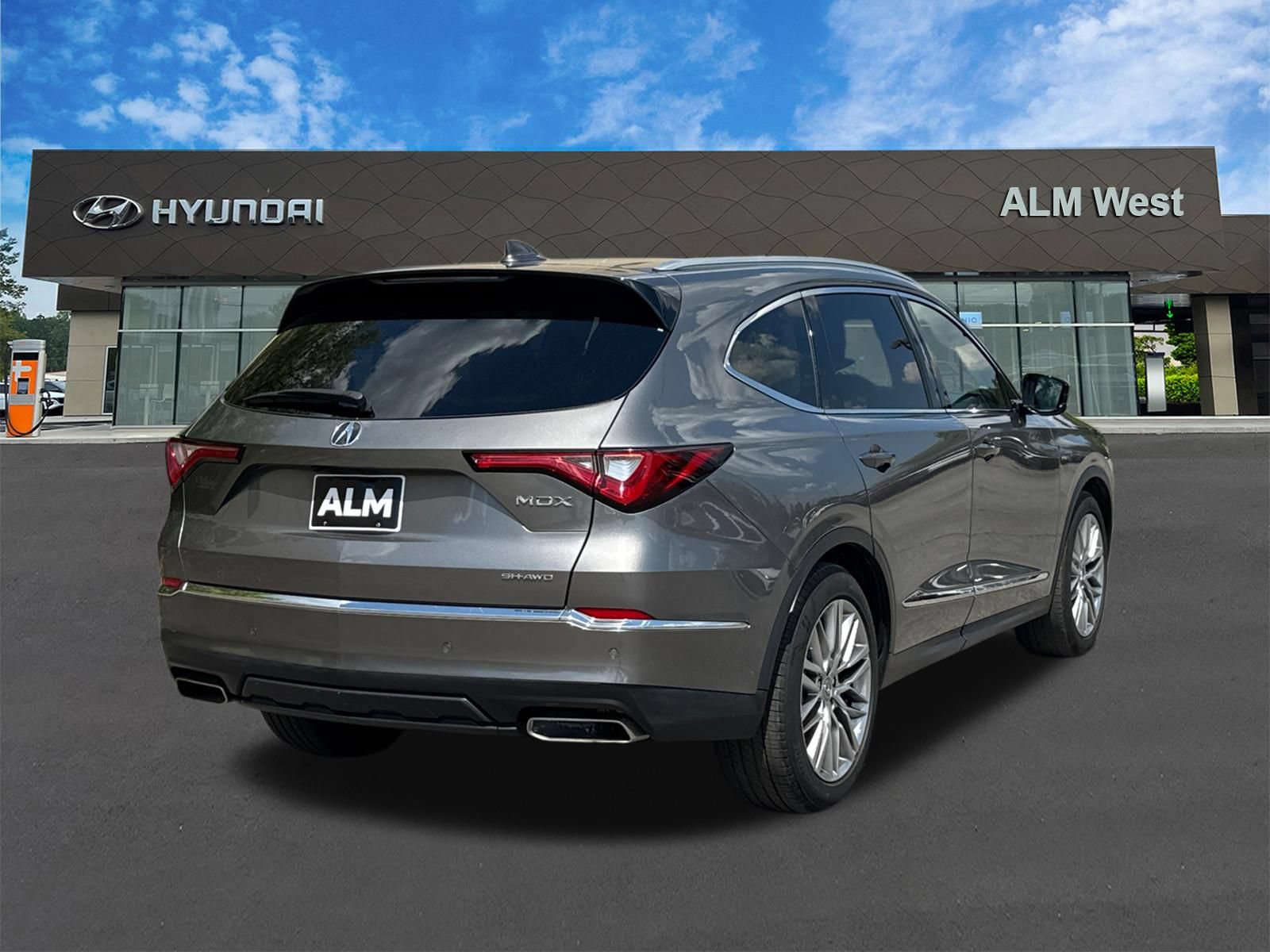 Used 2023 Acura MDX w/ Advance Package AWD/4WD image 5