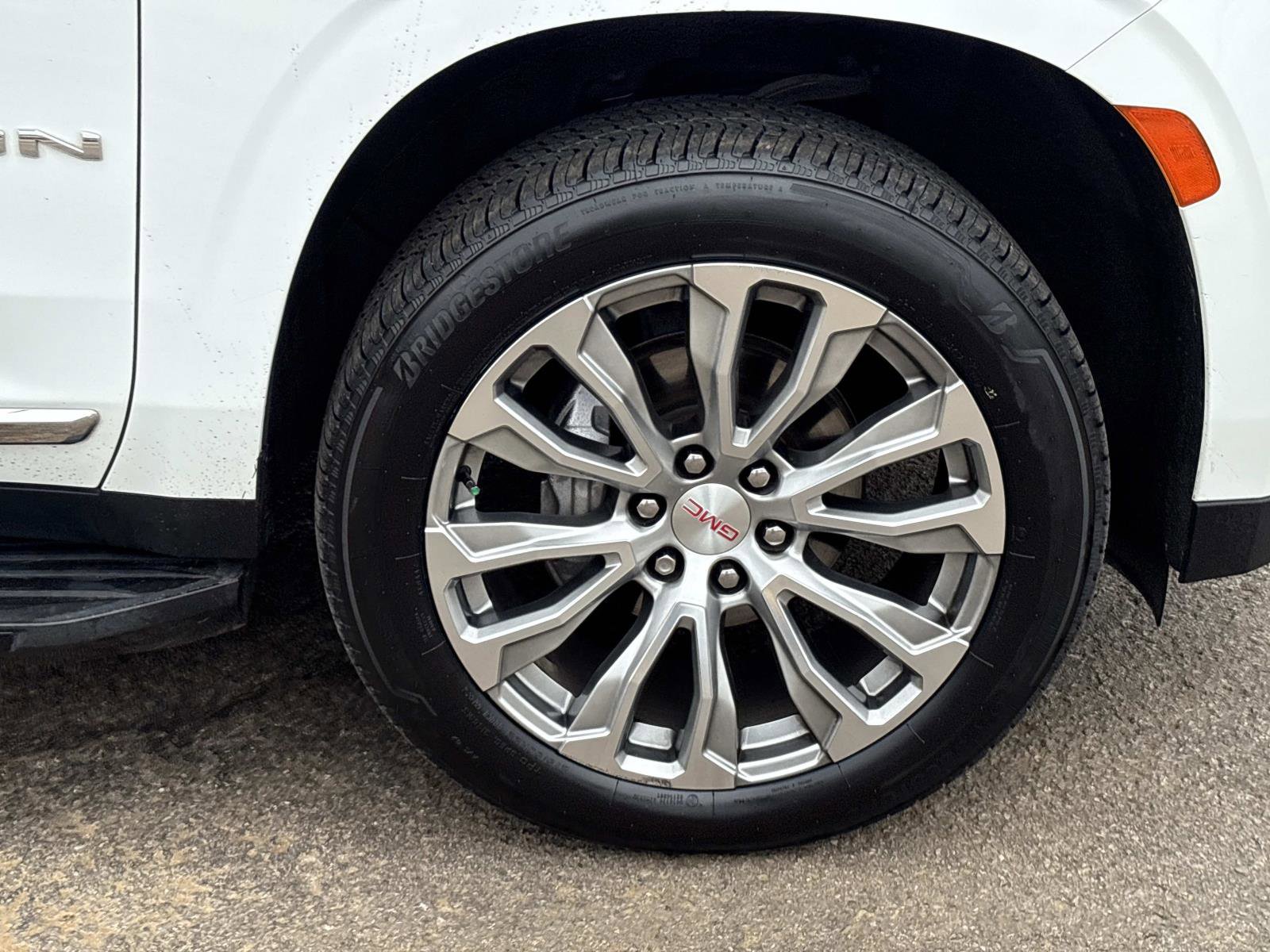 Used 2021 GMC Yukon SLT image 10