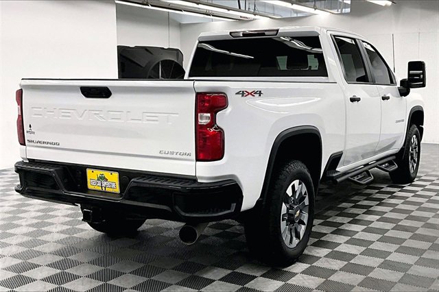 Used 2023 Chevrolet Silverado 2500 Custom image 12