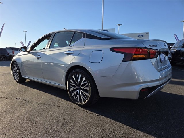 Used 2024 Nissan Altima 2.5 SV image 5