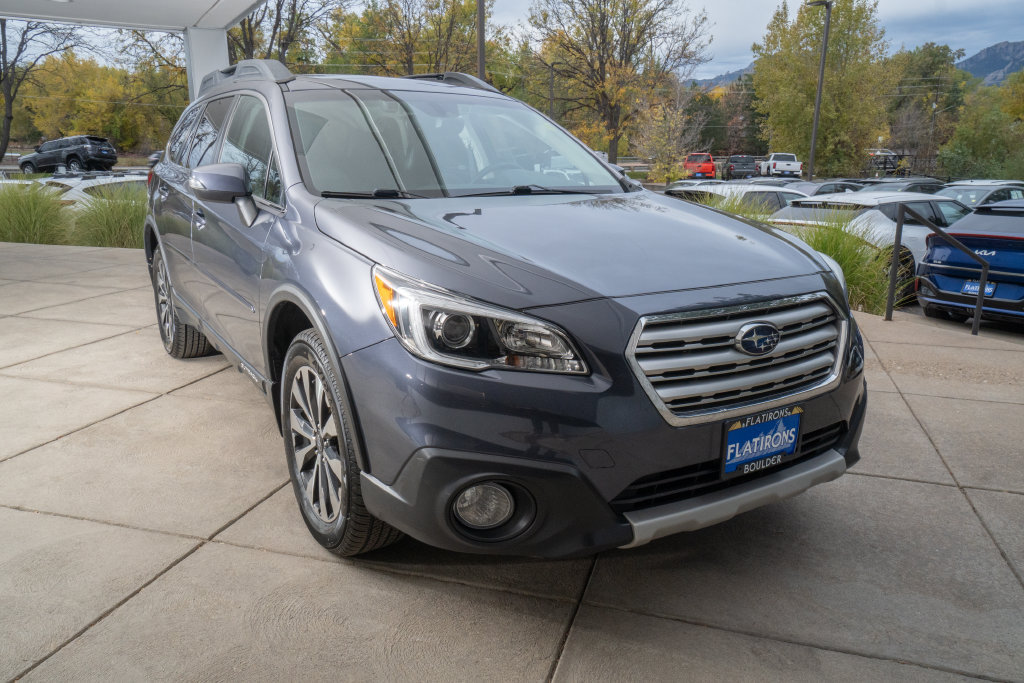 Used 2017 Subaru Outback 3.6R Limited AWD/4WD image 2