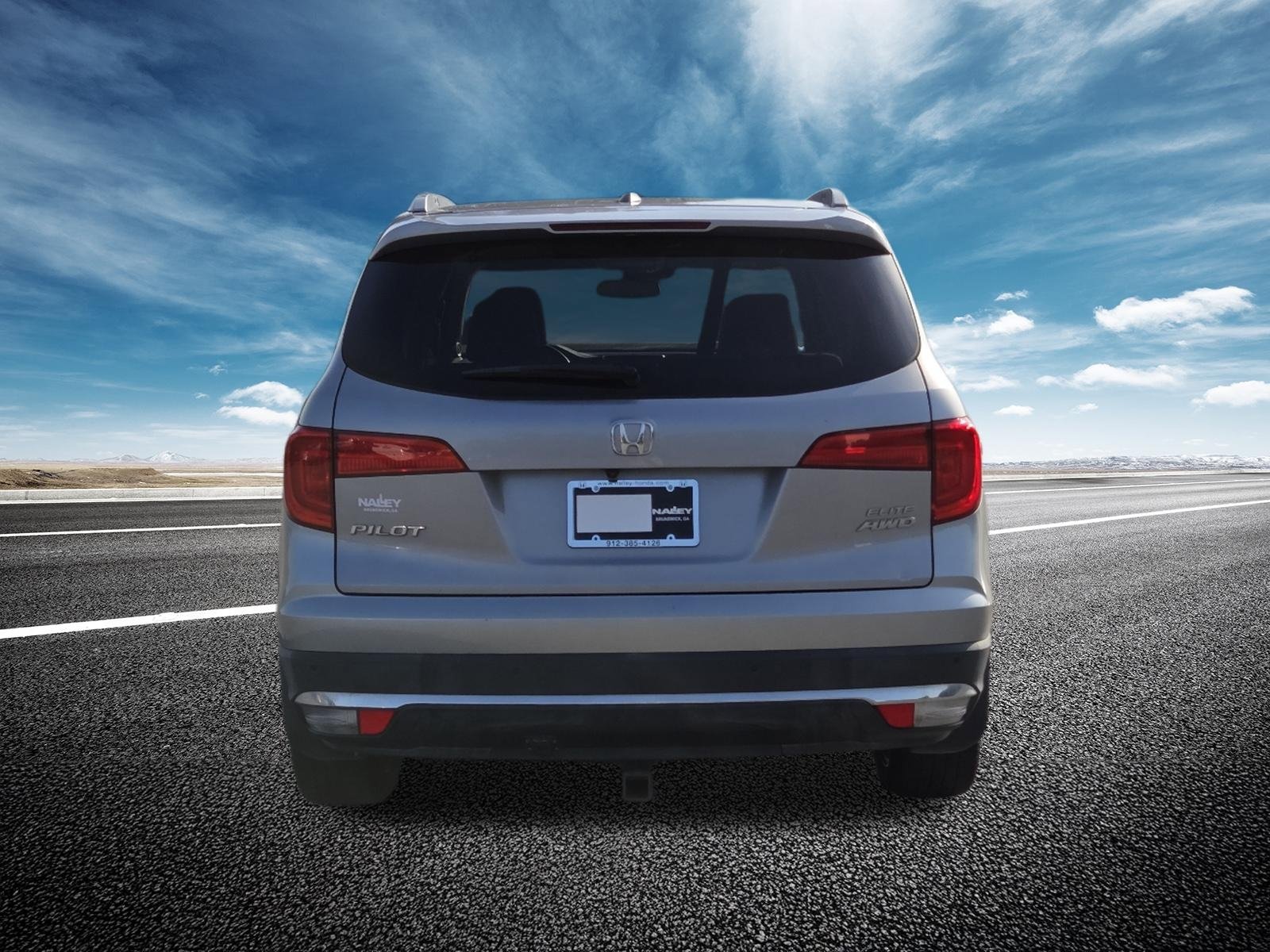 Used 2018 Honda Pilot Elite image 17