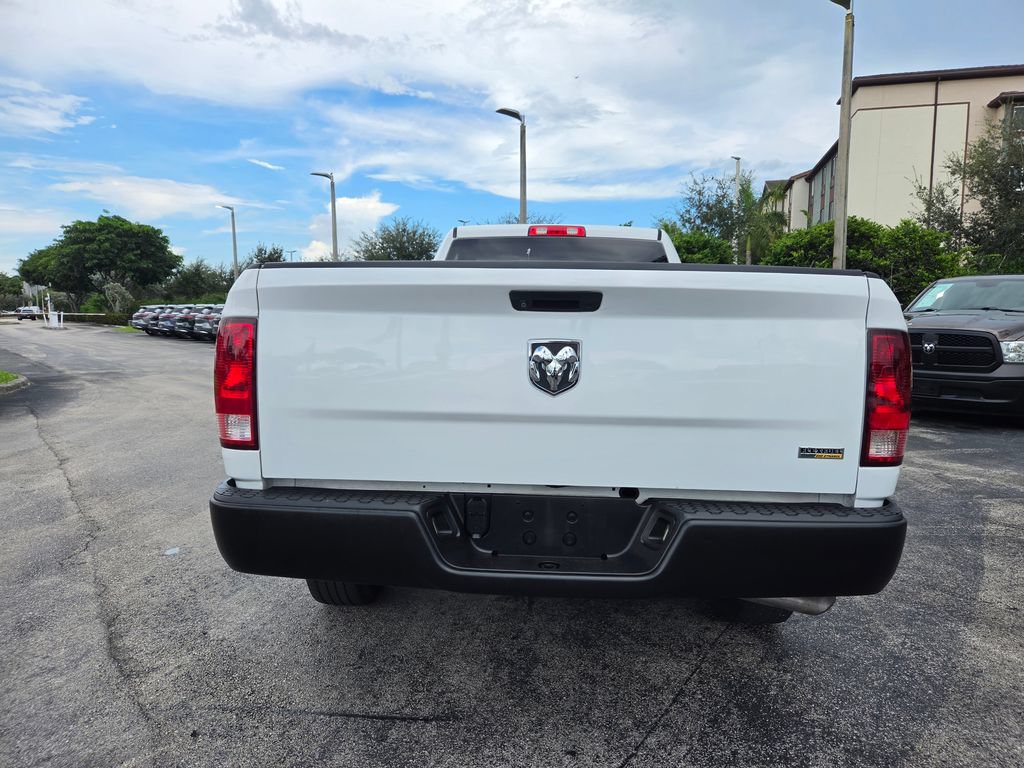 Used 2018 RAM 1500 Express RWD image 10