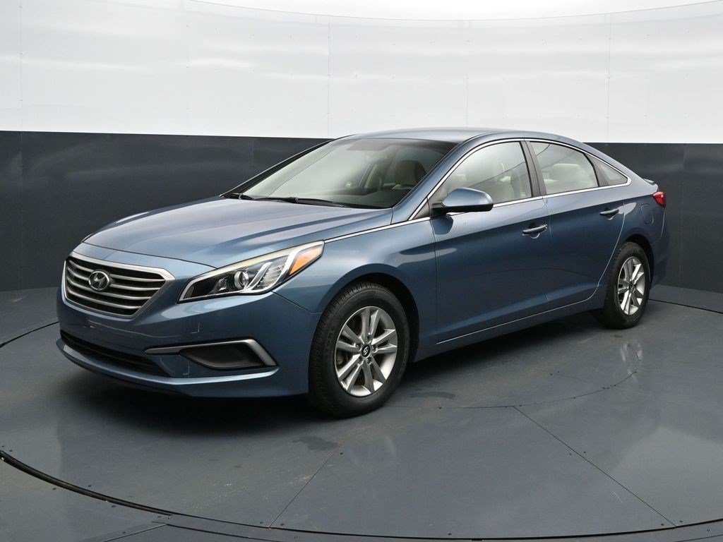 Used 2017 Hyundai Sonata SE FWD image 3