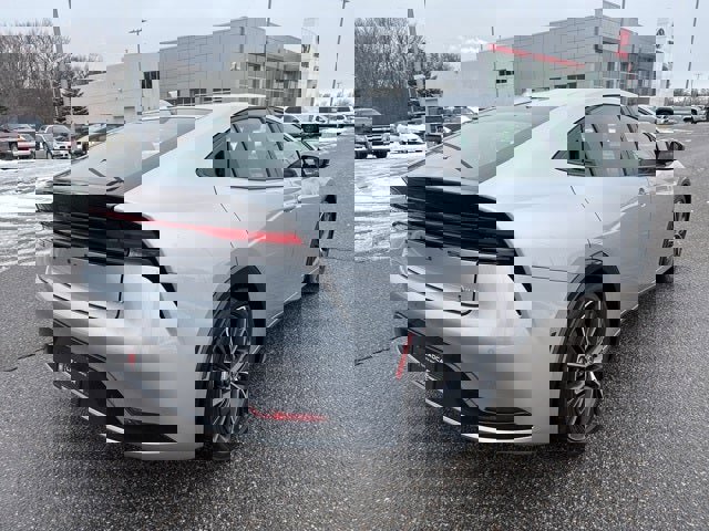 Used 2025 Toyota Prius XLE image 11