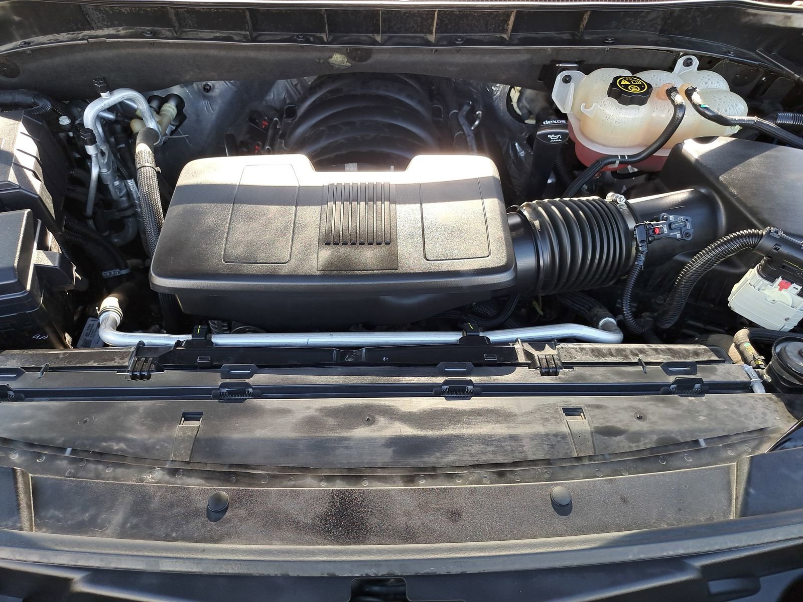 Used 2022 Chevrolet Tahoe LT w/ Luxury Package image 36