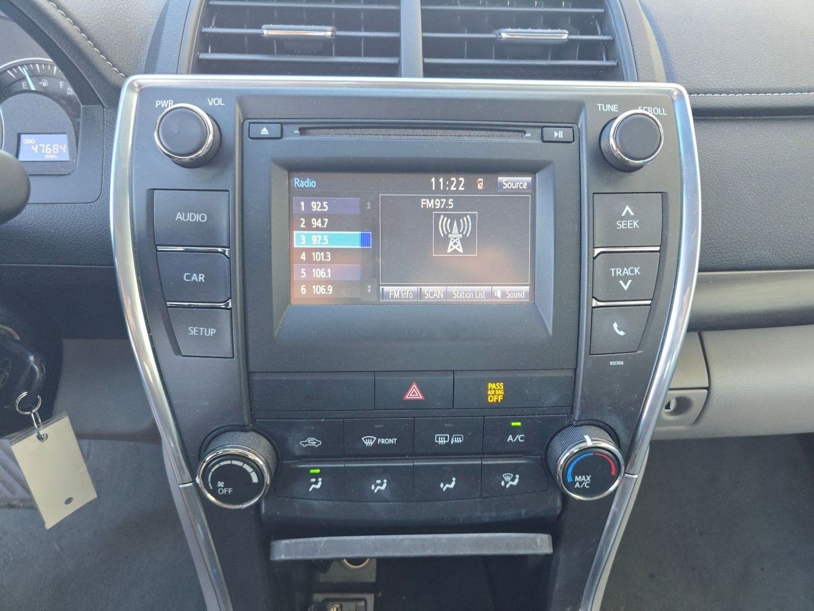 Used 2015 Toyota Camry LE image 22