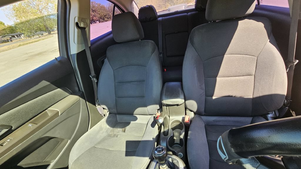 Used 2015 Chevrolet Cruze LT w/ RS Package FWD image 10