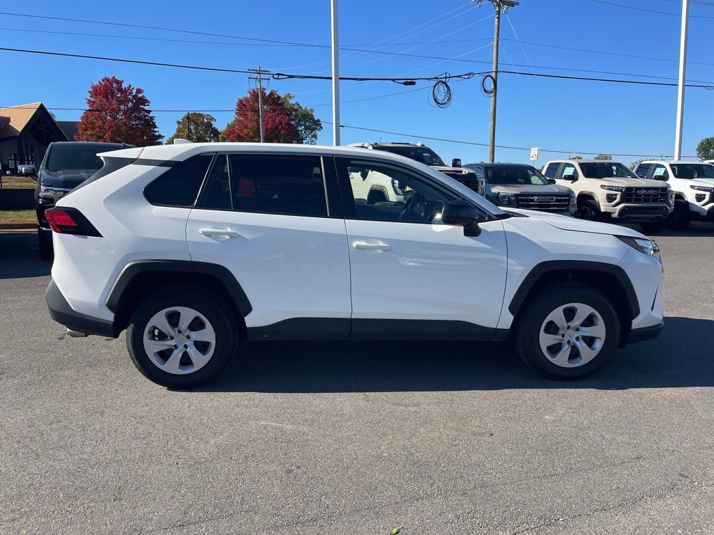 Used 2024 Toyota RAV4 LE image 6