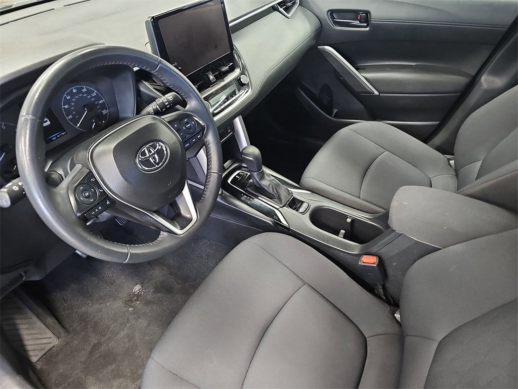 Used 2024 Toyota Corolla Cross LE image 15