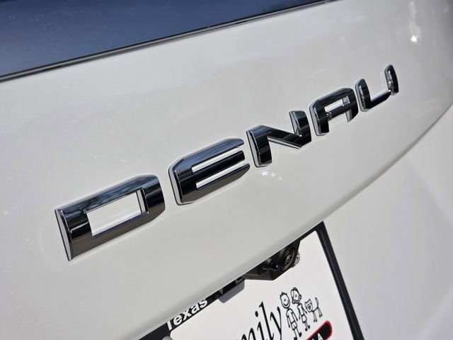 Used 2026 GMC Yukon Denali image 9