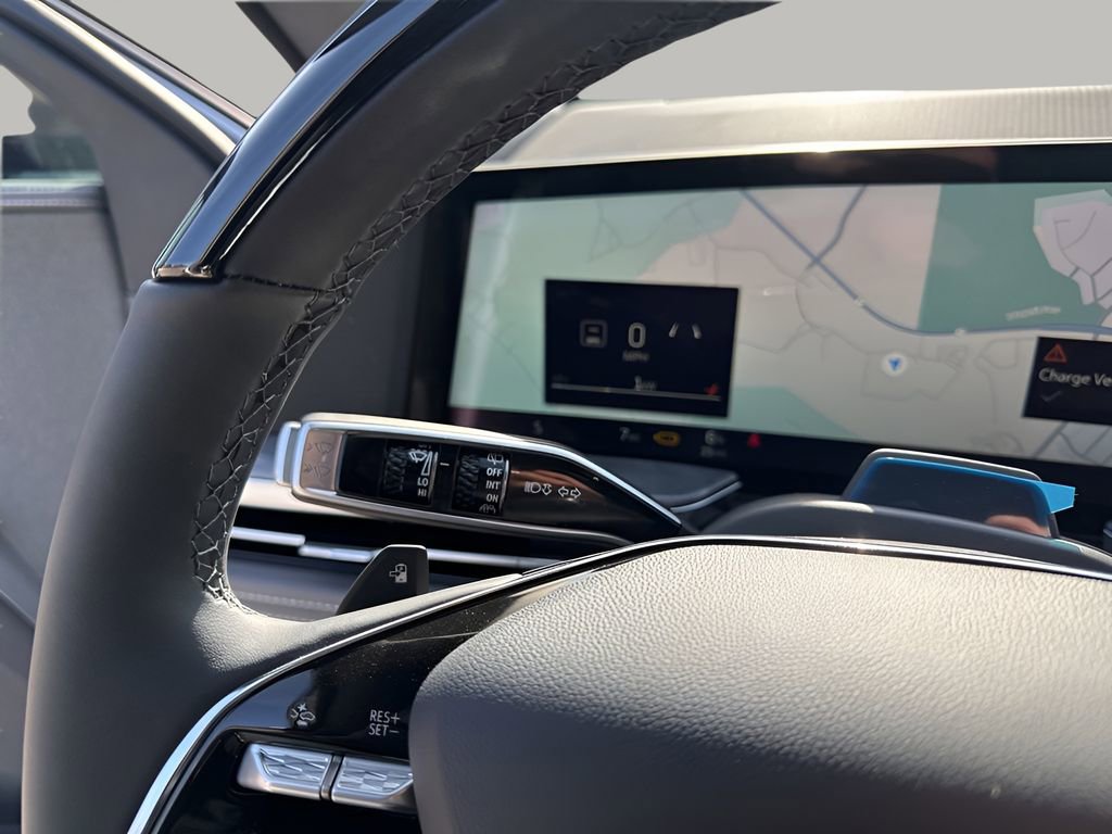 New 2026 Cadillac Escalade IQ Luxury 1 w/ LPO, Floor Liner Package AWD/4WD image 33