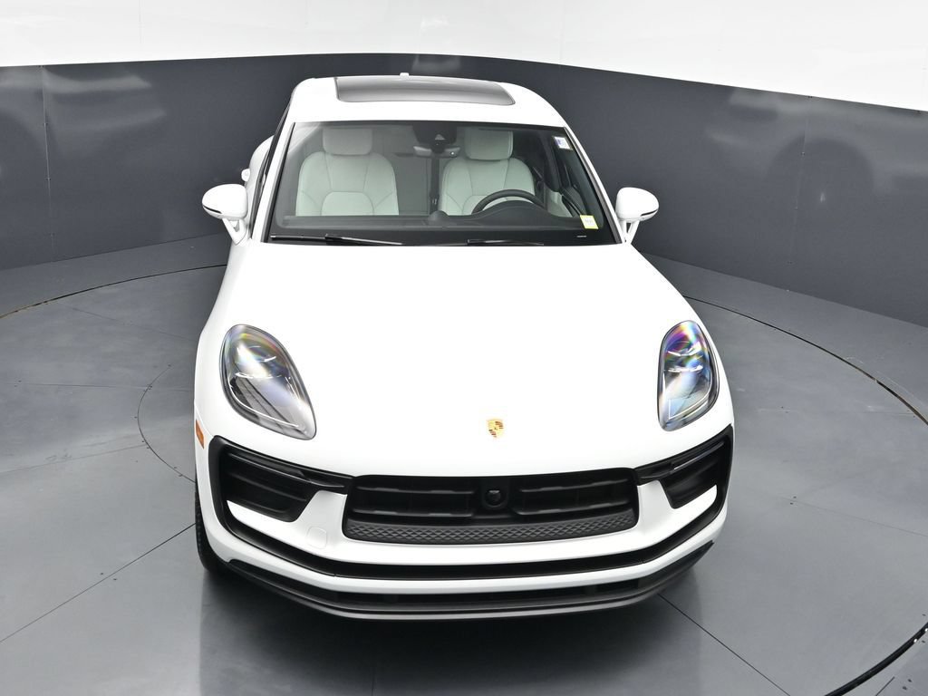 New 2026 Porsche Macan AWD/4WD image 20