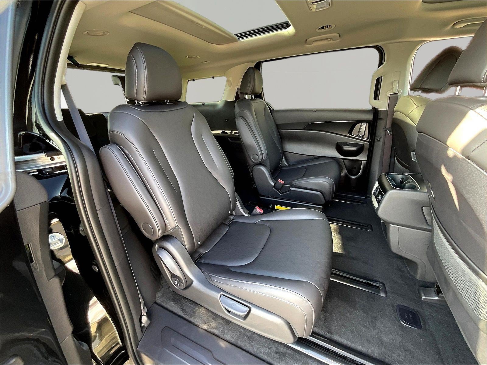 New 2027 Kia Carnival SX FWD image 20
