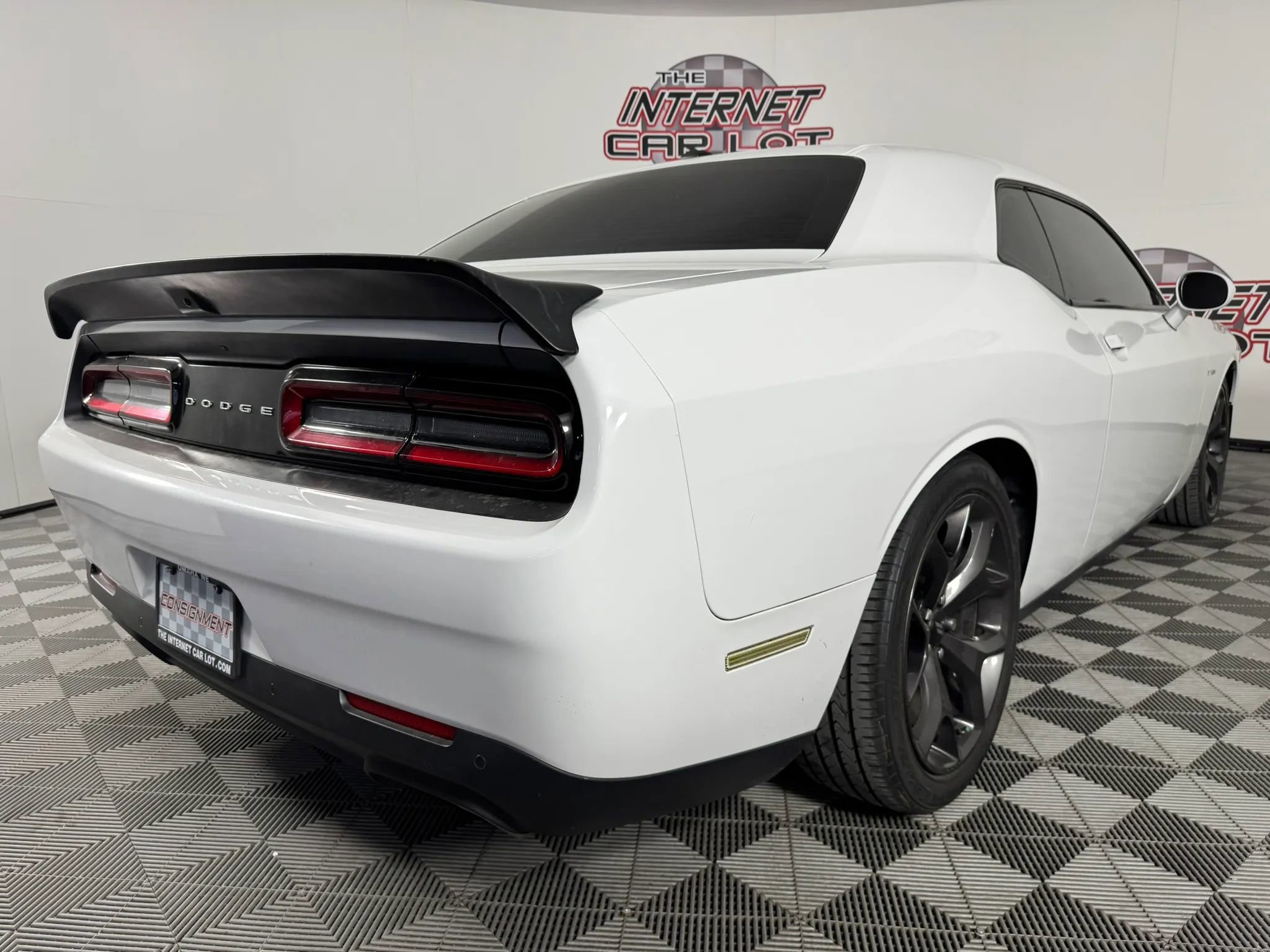 Used 2019 Dodge Challenger R/T image 24
