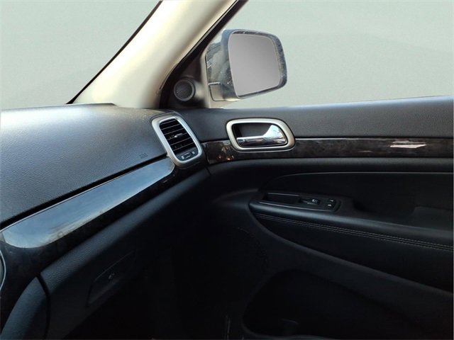 Used 2012 Jeep Grand Cherokee Laredo w/ Laredo E Group image 21