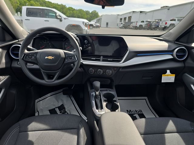 New 2026 Chevrolet Trax LS w/ LS Convenience Package FWD image 11