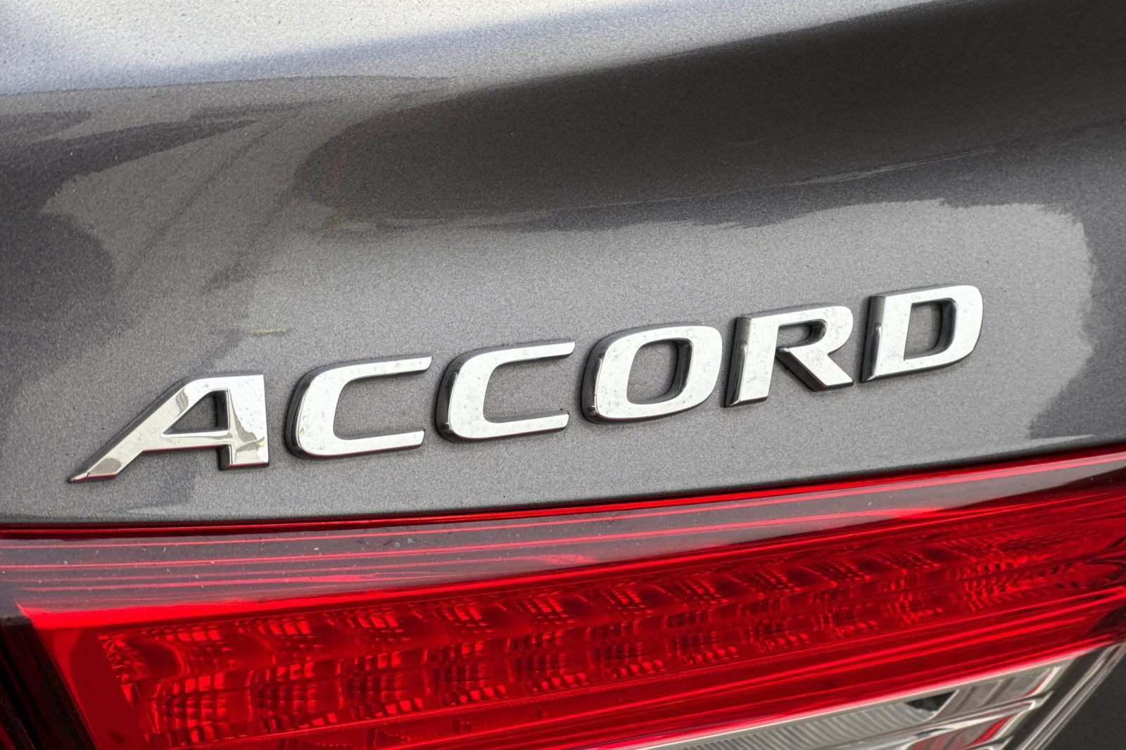 Certified 2018 Honda Accord EX image 27